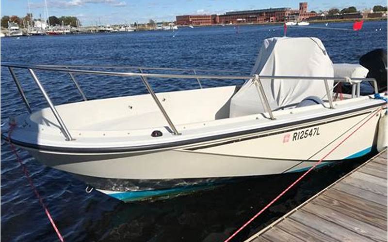 Boston Whaler 22 Outrage: The Perfect Fishing Boat