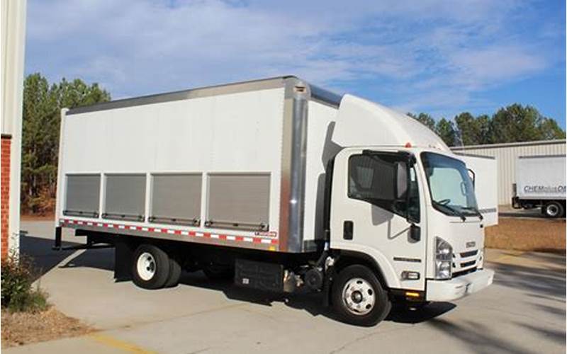 Box Truck With Side Roll Up Door