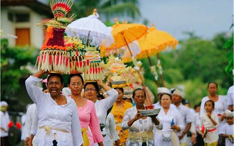 Budaya Dan Tradisi