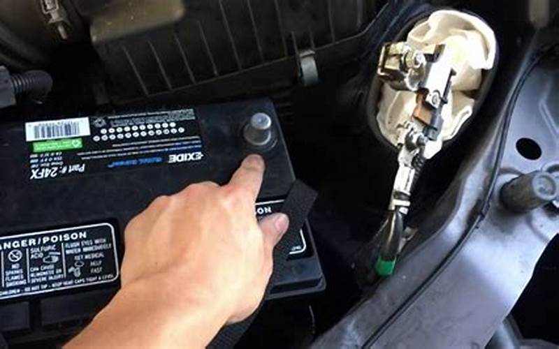 Checking Battery In Honda Odyssey