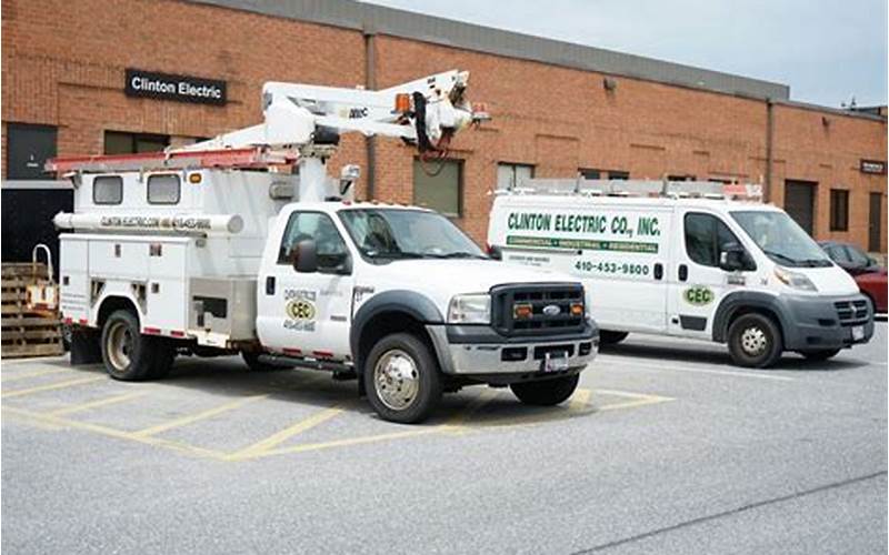 Clinton Electric Co. Van