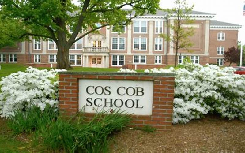 Cos Cob School