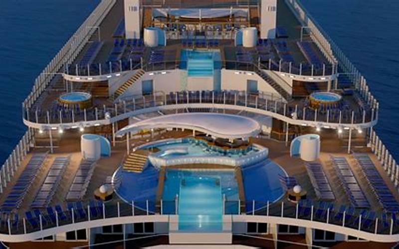 Cruise Ship Pool Bar