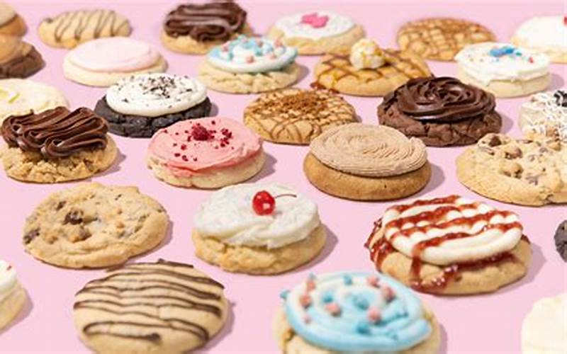 Crumbl Cookies Variations Image