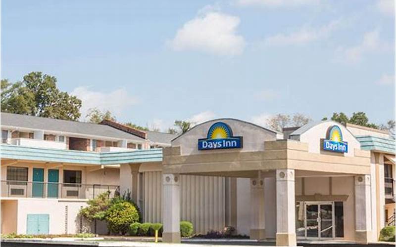 Days Inn Athens GA: Experience Comfortable Stay in the Classic City