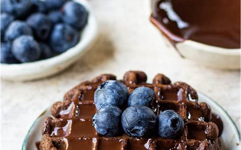 Different Ways To Serve Chocolate Waffles