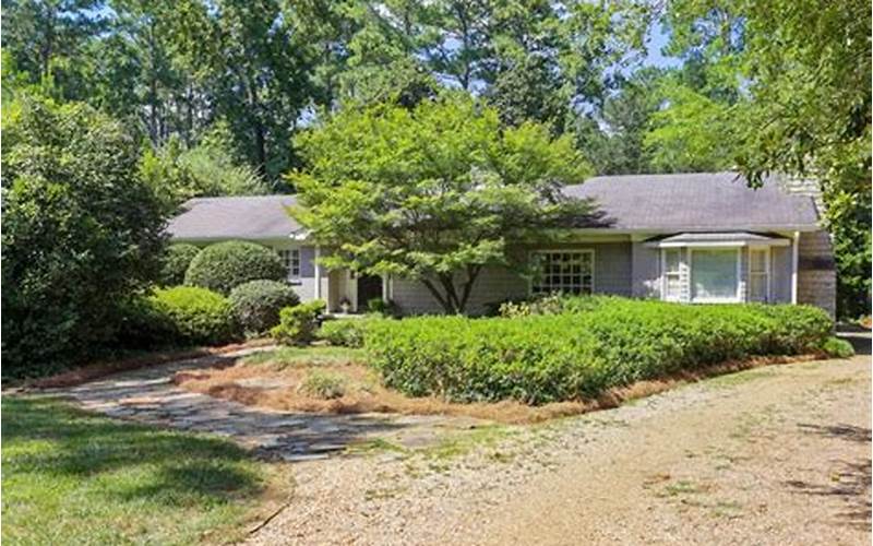 382 Pineland Rd Atlanta – A Tranquil Haven in the City