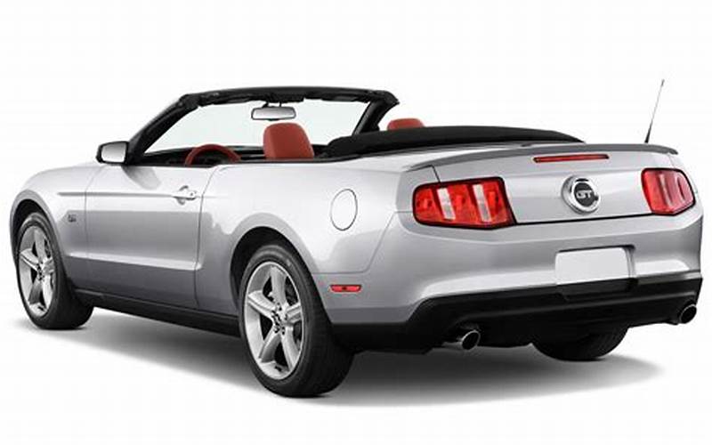 Features Of The 2010 Ford Mustang Gt Convertible