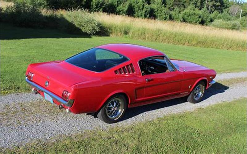 Features Of The 66 Ford Mustang Fastback Gt