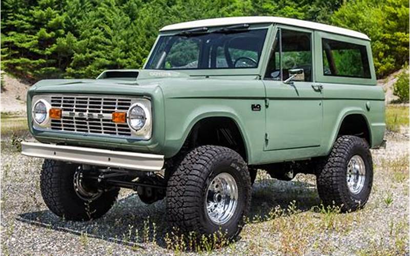 Ford Bronco 1974 Features