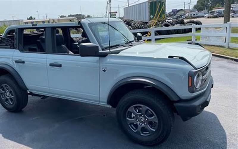 Ford Bronco 2021 Convertible Reliable