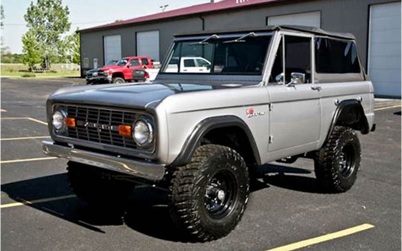 Ford Bronco 66-77