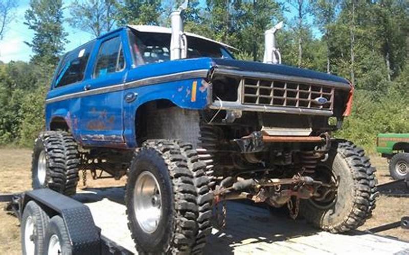 Ford Bronco Mud Truck Features