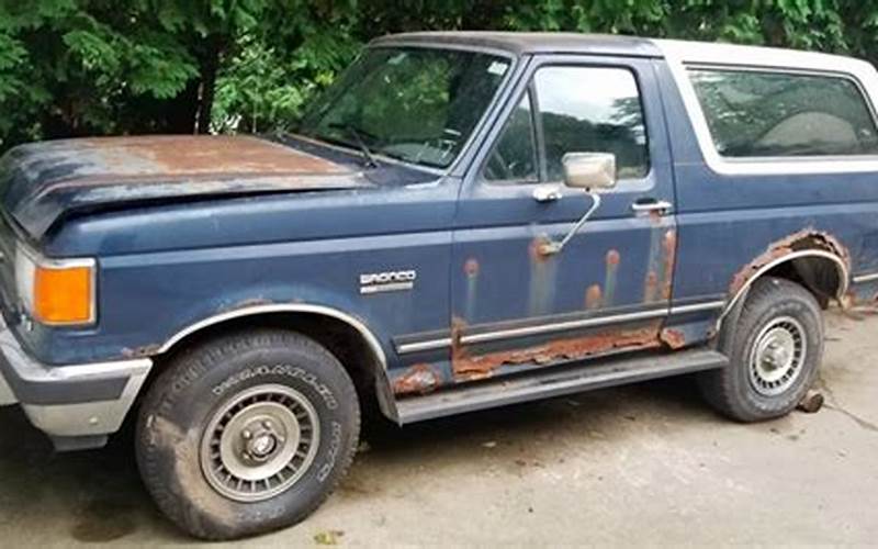 Ford Bronco Rusted