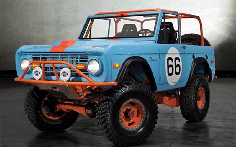 Ford Classic Bronco Off Road