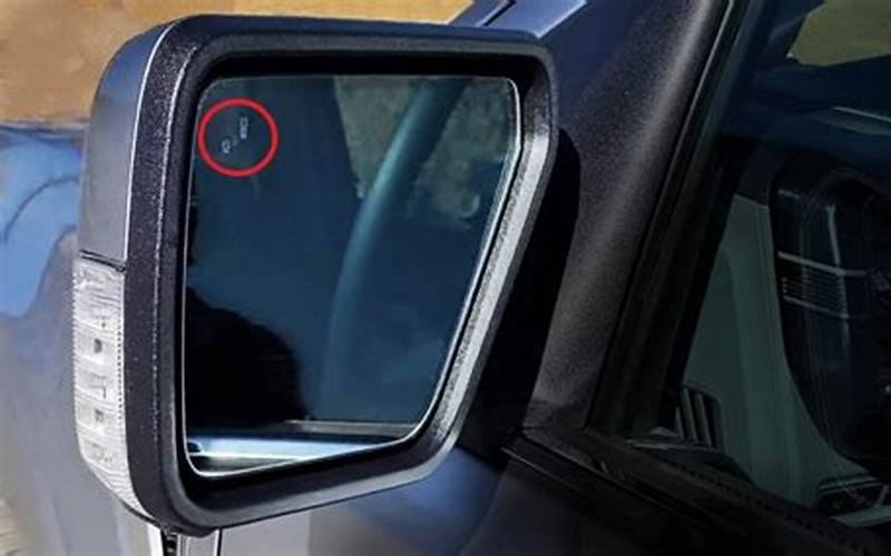 Ford Escape Blind Spot Monitor Warning Light