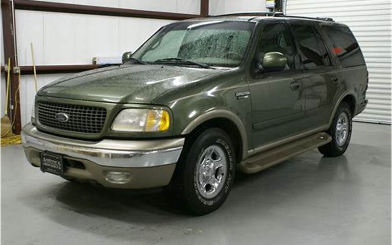 Ford Expedition Eddie Bauer 2000 Cons