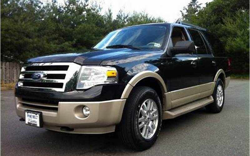 Ford Expedition Eddie Bauer 2010 Off-Road