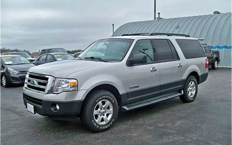 Ford Expedition El 2007 Safety Features