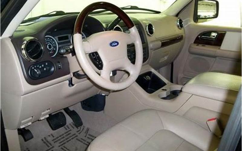 Ford Expedition Limited 4X4 Interior