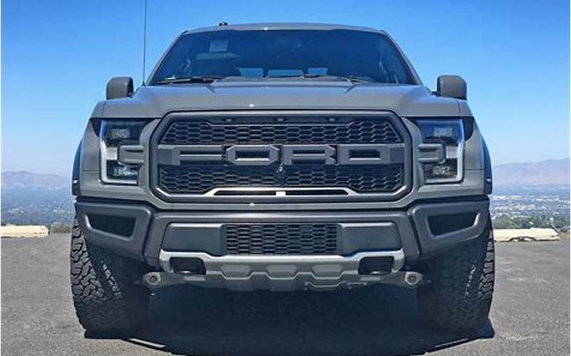 Ford F150 Raptor 4 Door