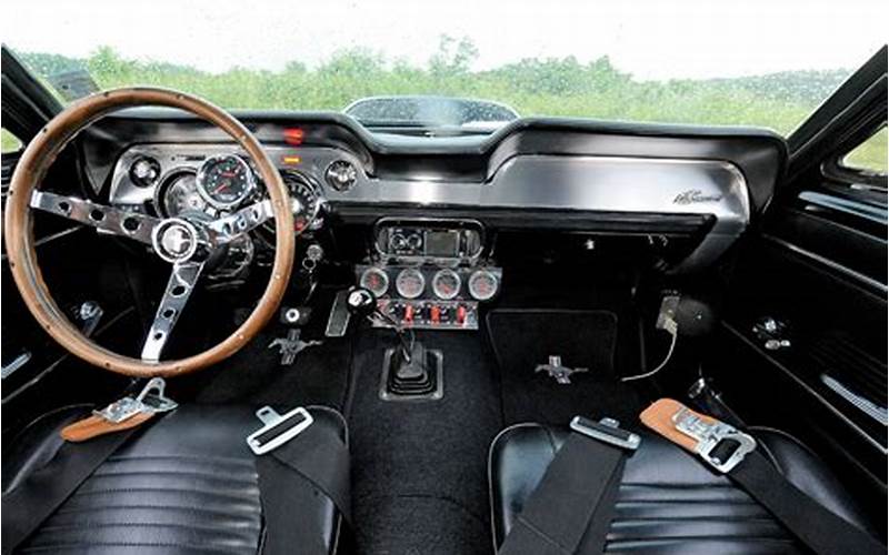 Ford Mustang Fastback Interior