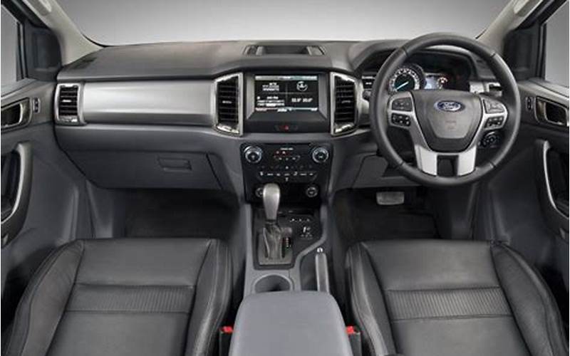 Ford Ranger 2.2 Xlt Interior