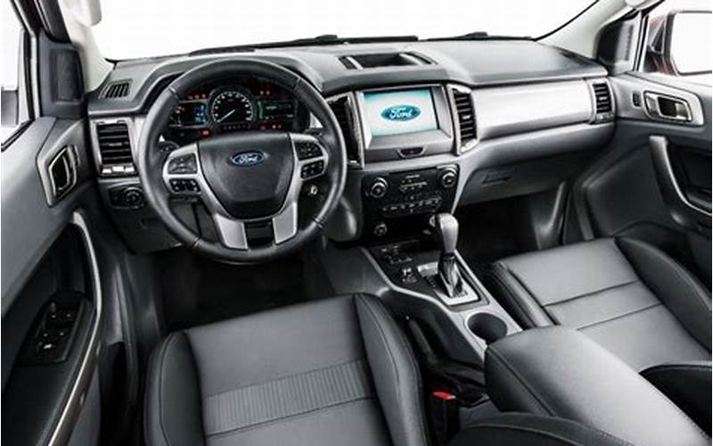 Ford Ranger 4.0 Interior