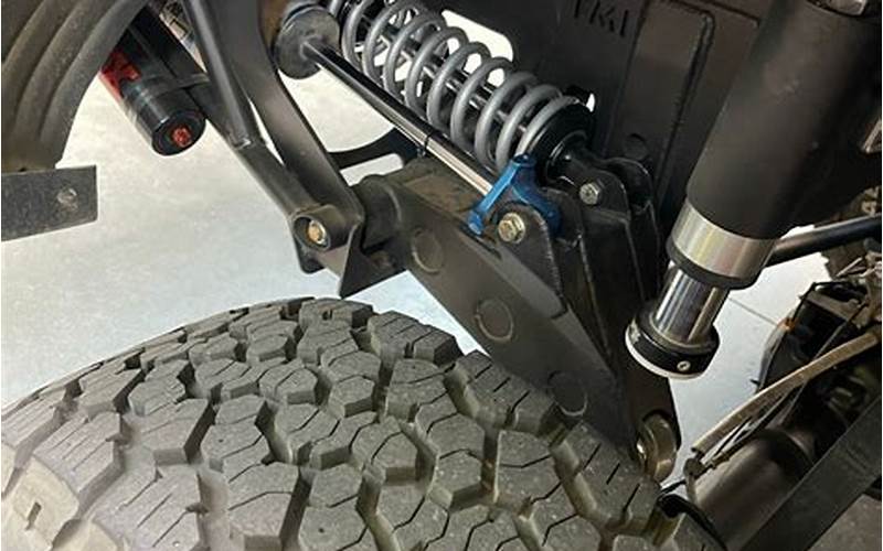 Ford Raptor 2011 Suspension Image