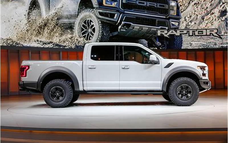 Ford Raptor F150 Side View