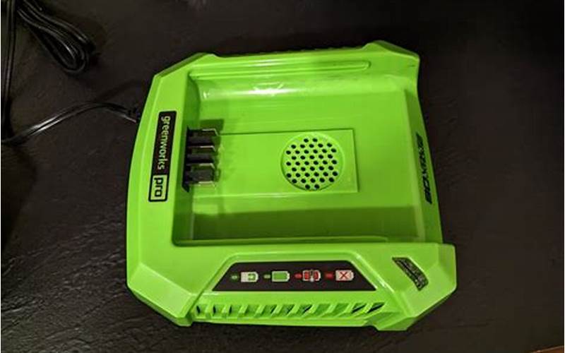 Greenworks Battery Charger Flashing Red Light