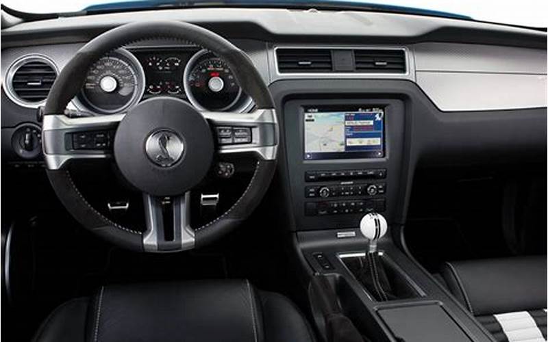 Interior Features Of 2010 Ford Mustang Shelby Gt500 Coupe