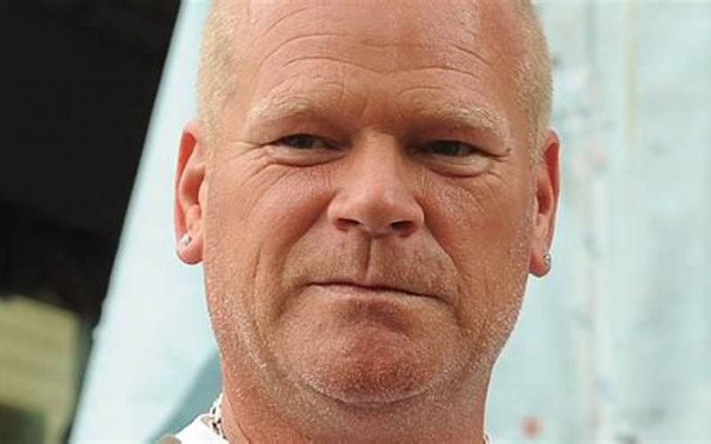 Is Mike Holmes Gay? Exploring the Truth About the Celebrity Contractor