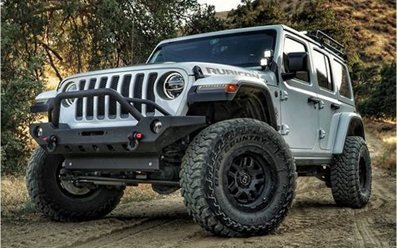 Jeep Wrangler Black Wheels Off-Road