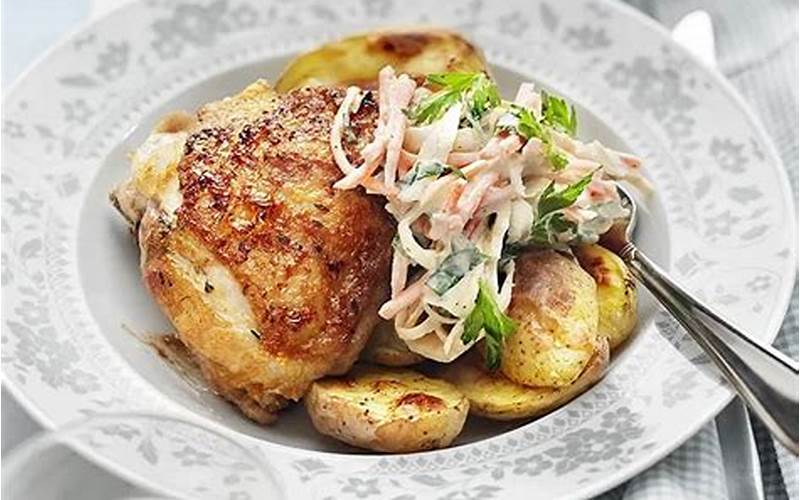 Knaperstekt Kyckling Med Hemlagad Coleslaw Och Potatismos 🥔