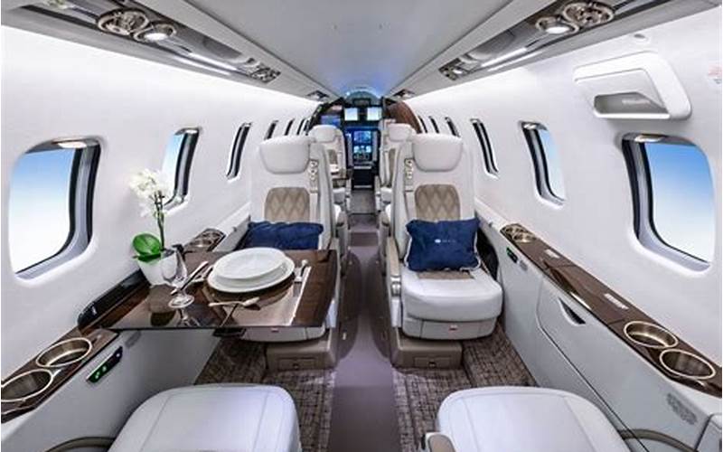 Leer Jet Cabin