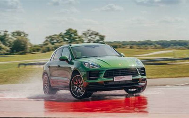 Macan Driving Experience