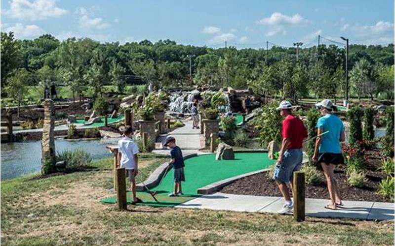 Mini Golf in Columbia, MO – A Fun Activity for All Ages