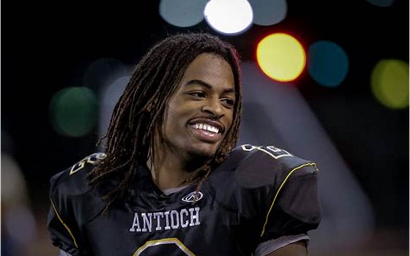 Najee Harris or Jakobi Meyers: Who is the Better Player?