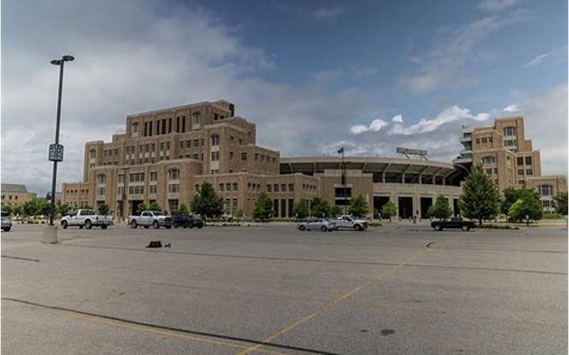 Notre Dame Parking Garages