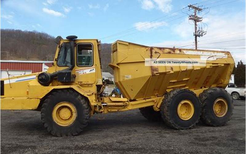 Off-Road Dump Truck