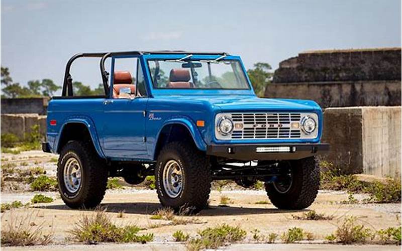 Old Ford Bronco