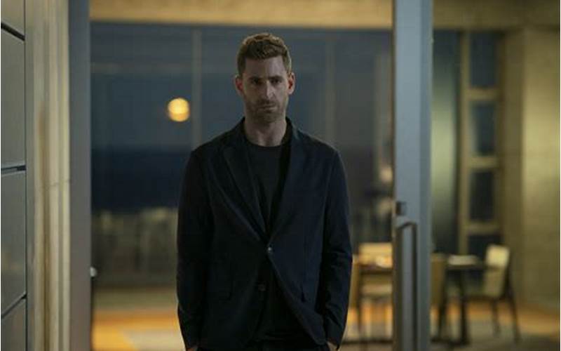 Oliver Jackson-Cohen In The Invisible Man