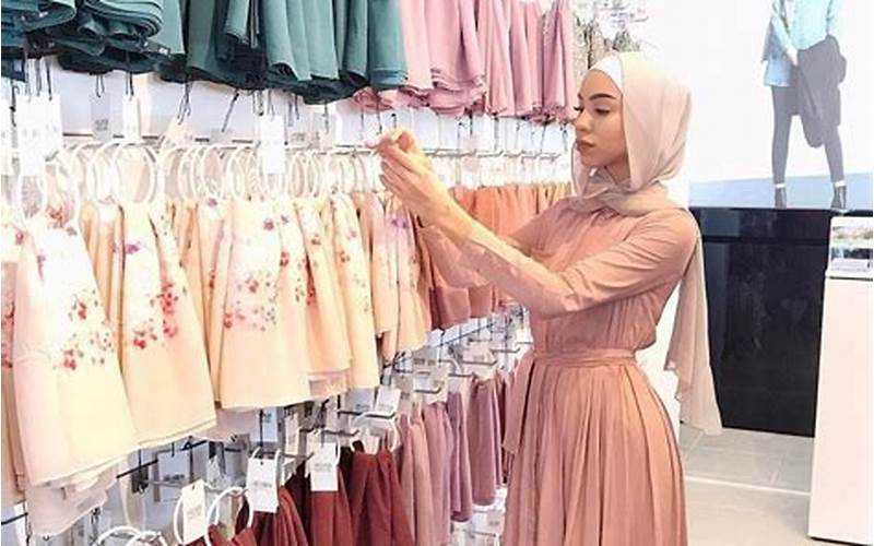 Physical Hijab Store