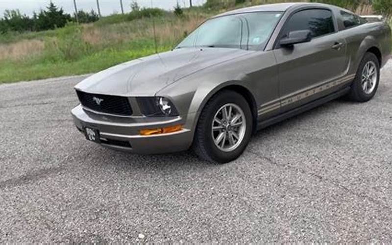 Price Of A 2005 Ford Mustang V6