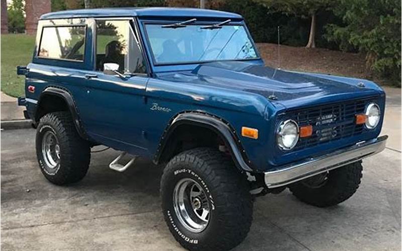 Restored Ford Bronco Offroad