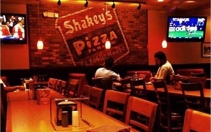 Shakey'S Pizza Interior
