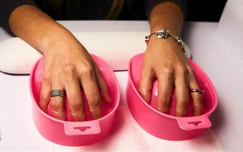 Soaking Nails