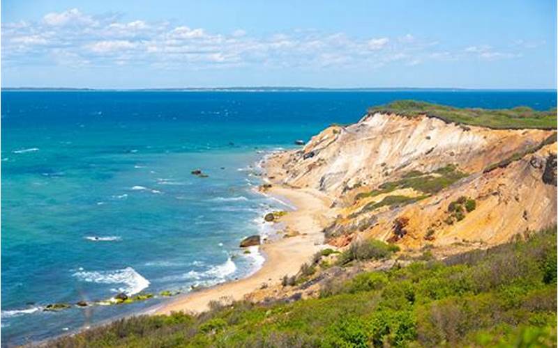 The Best Places To Explore On Martha'S Vineyard