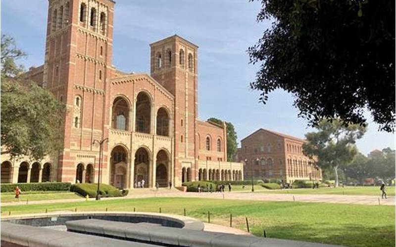 Universitas Di Los Angeles